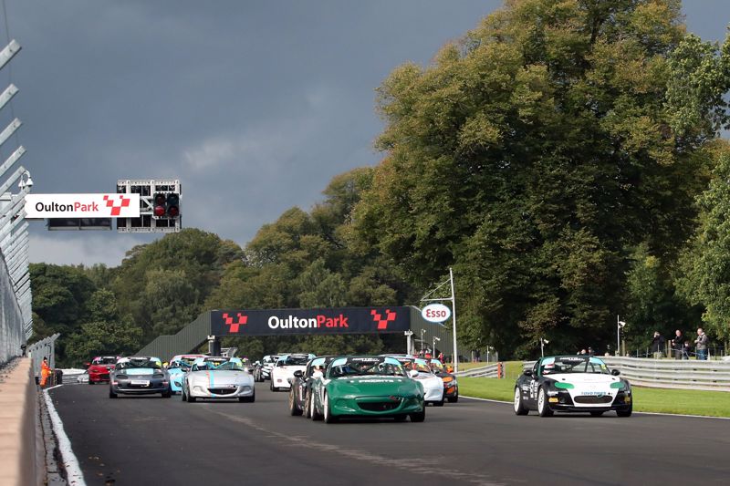 Double Delight for Declan Lee at Oulton Park