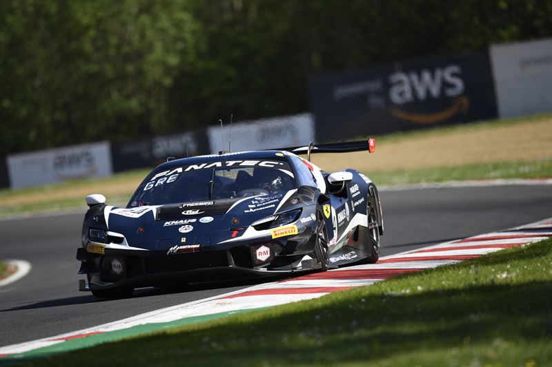 GT World Challenge Qualifying: Green and Auer share Brands Hatch pole positions
