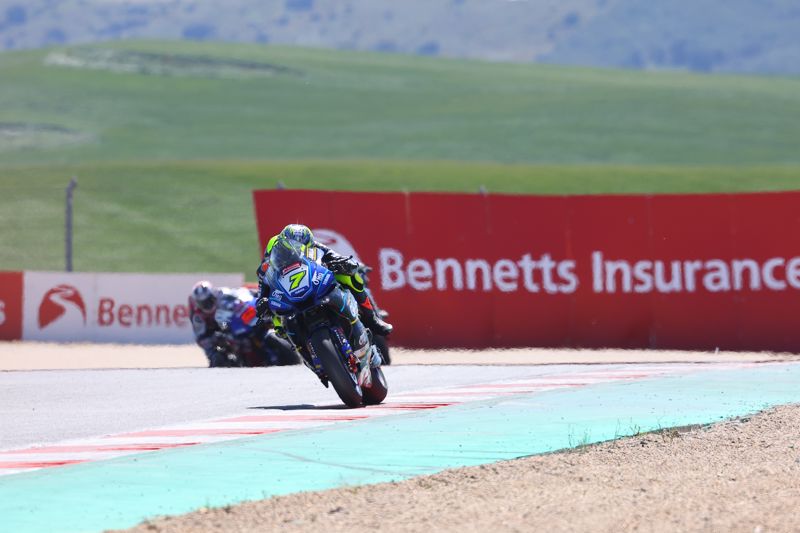 Bennetts BSB: Vickers completes superb double at Circuito de Navarra
