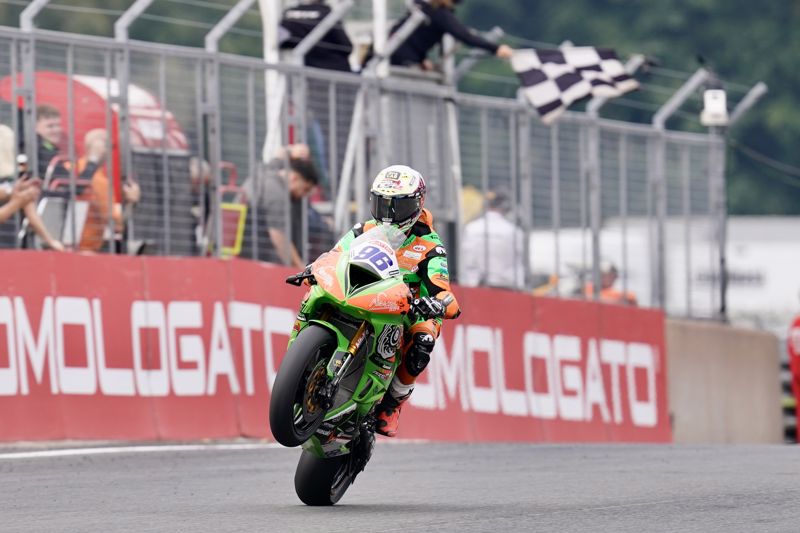 Quattro Group British Supersport & British GP2 Championships: Booth-Amos wins as unlucky Irwin’s title hopes fade