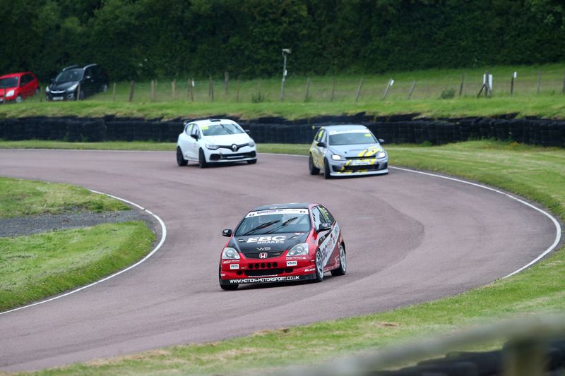 Motion Motorsport win the first Trackday Championship race at Lydden Hill!