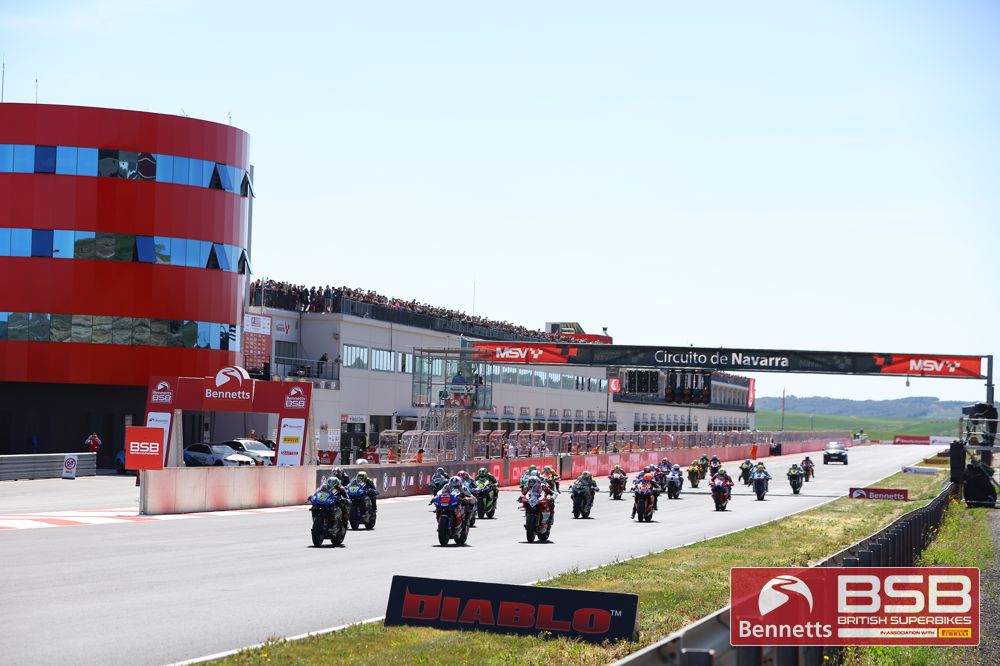 Vickers makes history with victory in opening Bennetts BSB race at Circuito de Navarra 