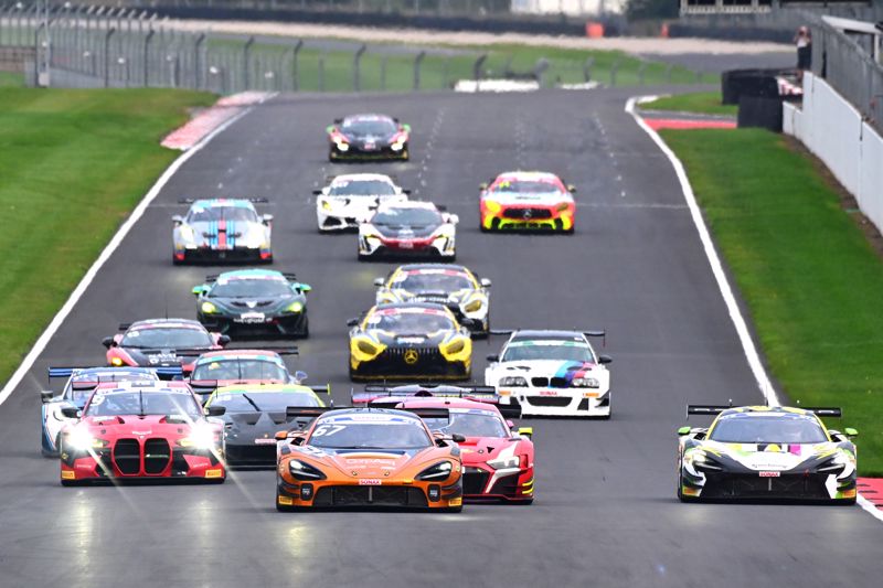 Stunning supercars set for GT Cup battles at Donington Park this April