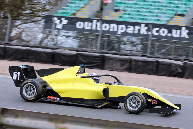 Kattoulas quickest on Wednesday as Elite takes control of Oulton Park GB4 test