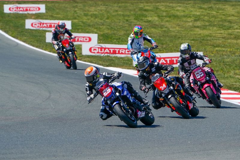 ABK Beer 0% BMW Motorrad F 900 R Cup: Strudwick storms to Heat Two win