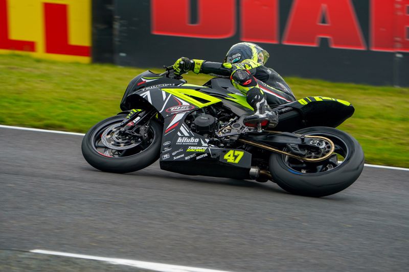 Pirelli National Sportbike with Moneybarn Finance: Cooper holds off Colombi to end day one on top