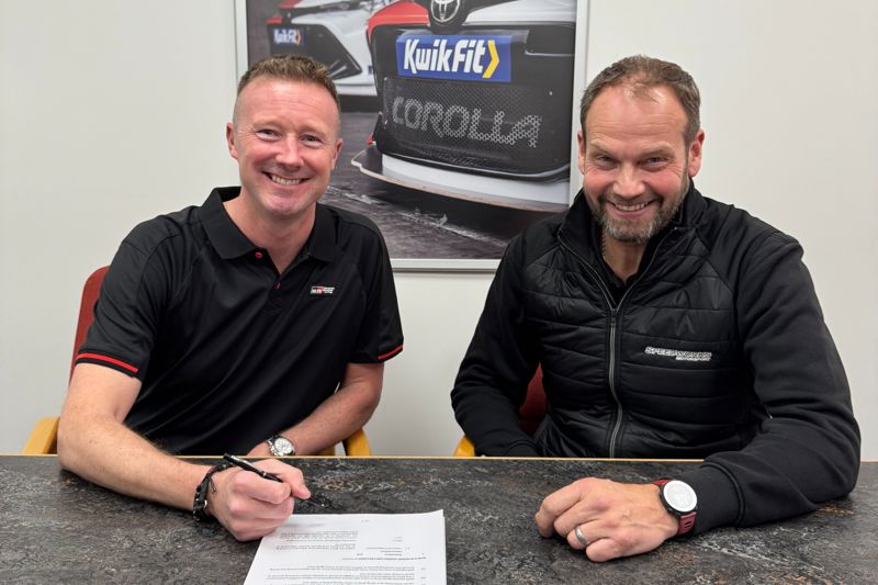 Three-time champion Shedden back in the BTCC with Toyota for 2025