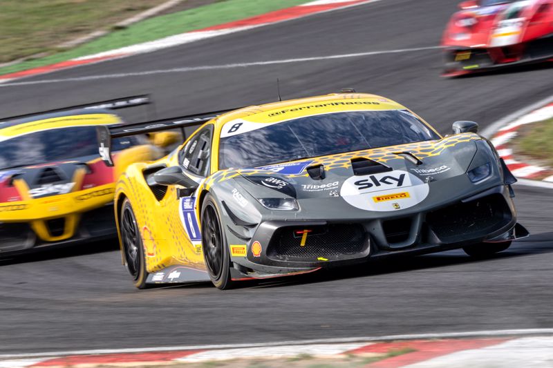 Ferrari Challenge UK takes on both Brands Hatch layouts this weekend