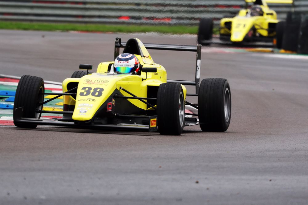 Harrison hurries to double GB4 pole at Donington Park