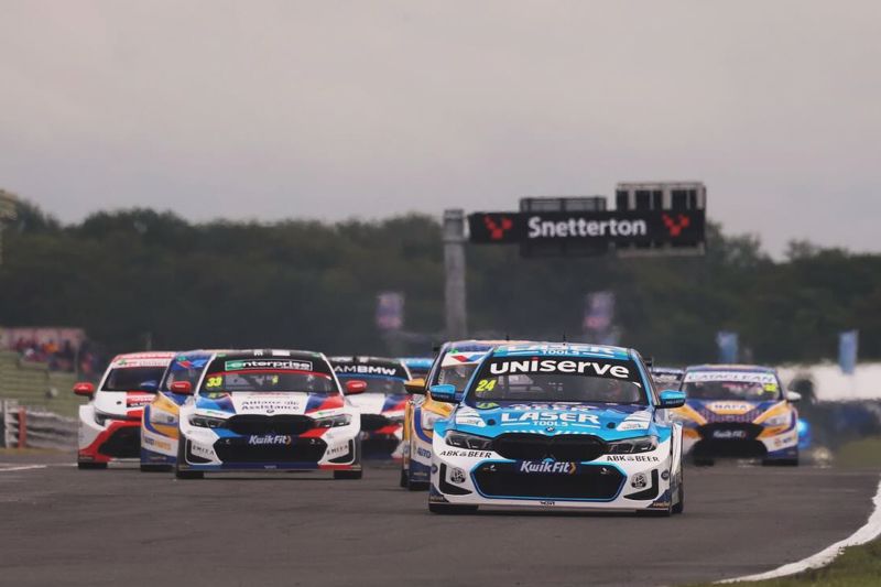 BTCC Snetterton Race 1: Jake Hill takes first win of the year