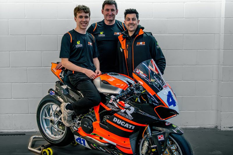 Nixon joins Ready4Racing for 2025 Quattro Group British Supersport Championship 