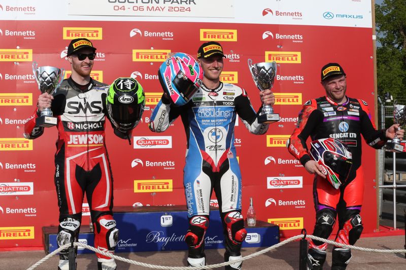 Pirelli National Superstock with Moneybarn Finance: Todd sails to opening race win