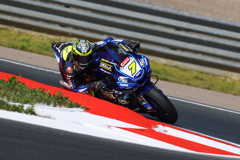 Bennetts BSB: Vickers edges out Ryde in Circuito de Navarra season opener