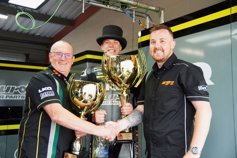 High five for GR Motosport after debut Superbike victory at Snetterton