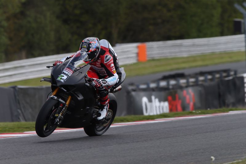 Advantage to Irwin after opening day of testing at Oulton Park