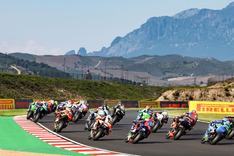 Get the season started! Tickets for the Bennetts BSB Pirelli round at Circuito de Navarra now on sale!