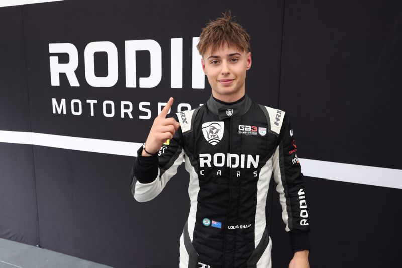 Sharp beats the red flag to take double GB3 Donington pole 