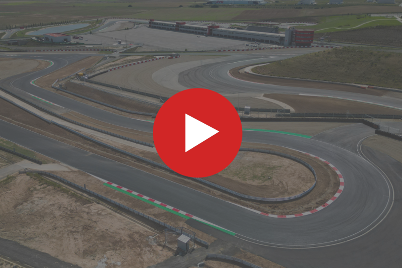 Vidéo : Essai sur piste de la 911 S/T de Top Gear au Circuito de Navarra 